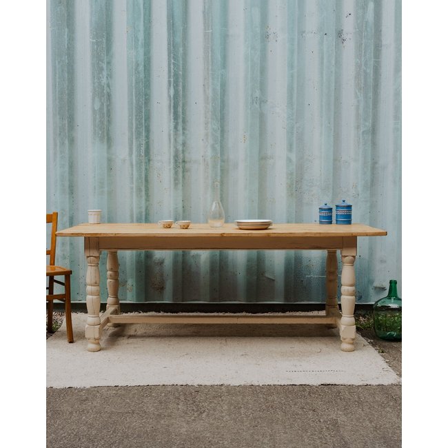 Grande table à manger en bois Romy N°1360 - Bon état Couleur beige <span itemprop=