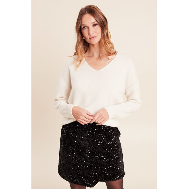 Pull en cachemire col v ecru <span itemprop=