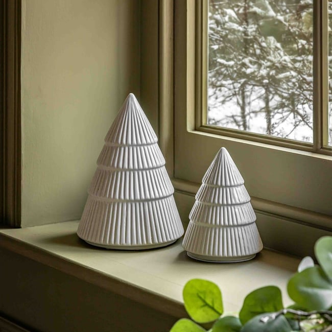 Set of 2 Woodland Ceramic Tree Ornaments in White, white, ÉDITÉ