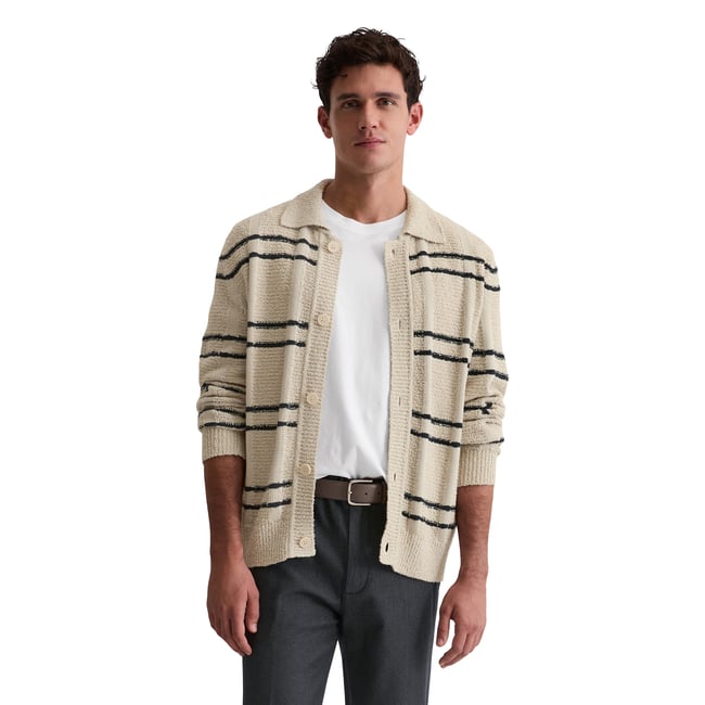 Veste en tricot avec col regular avec un mélange de structures captivant beige <span itemprop=