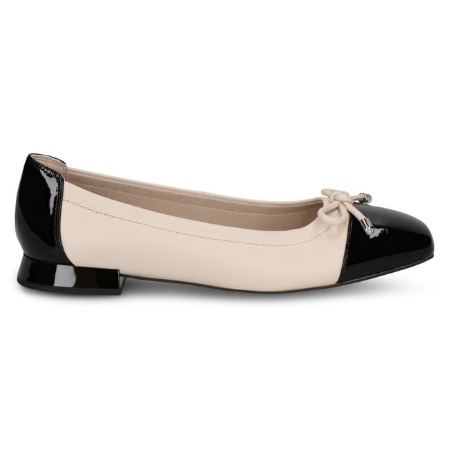 Ballerine en cuir - CAPRICE