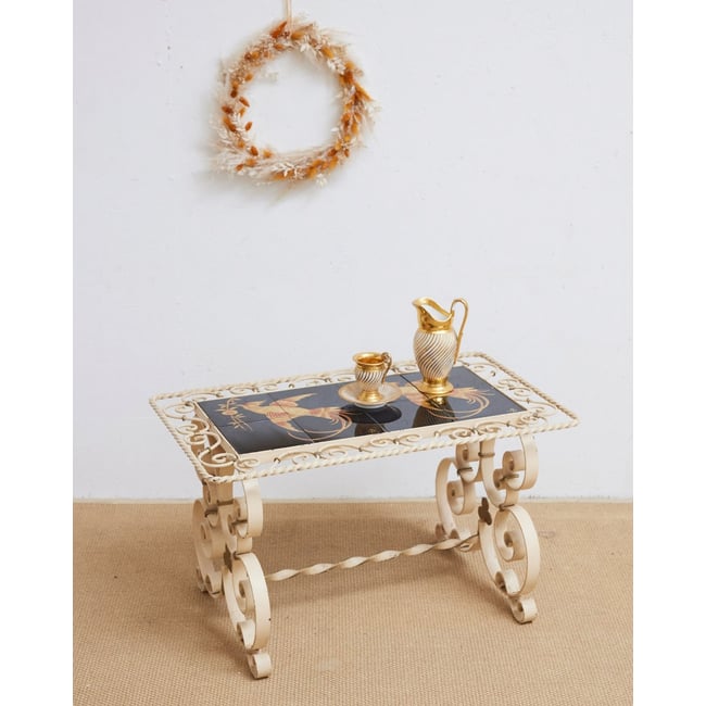 Table basse en fer forgé Léonie N°1108 - Bon état Couleur noir <span itemprop=