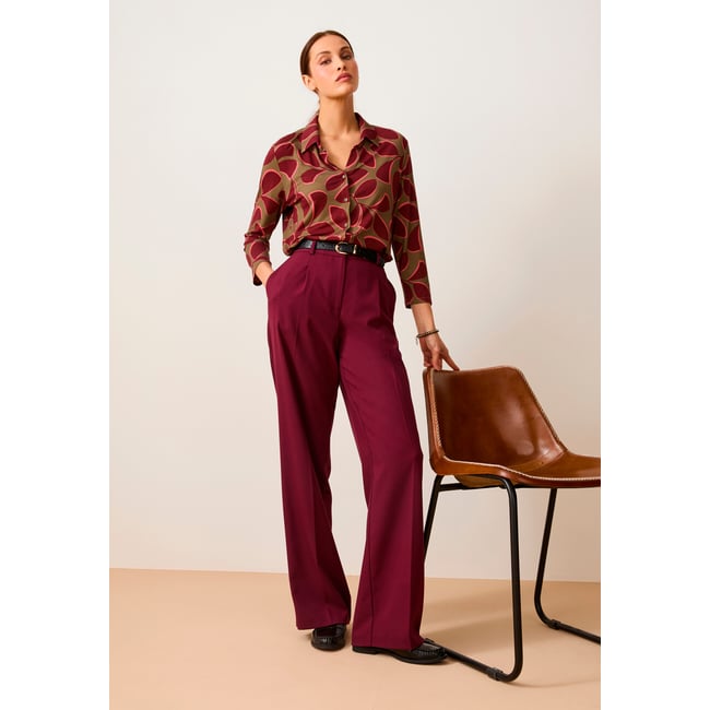 Pantalon large rouge bordeaux <span itemprop=