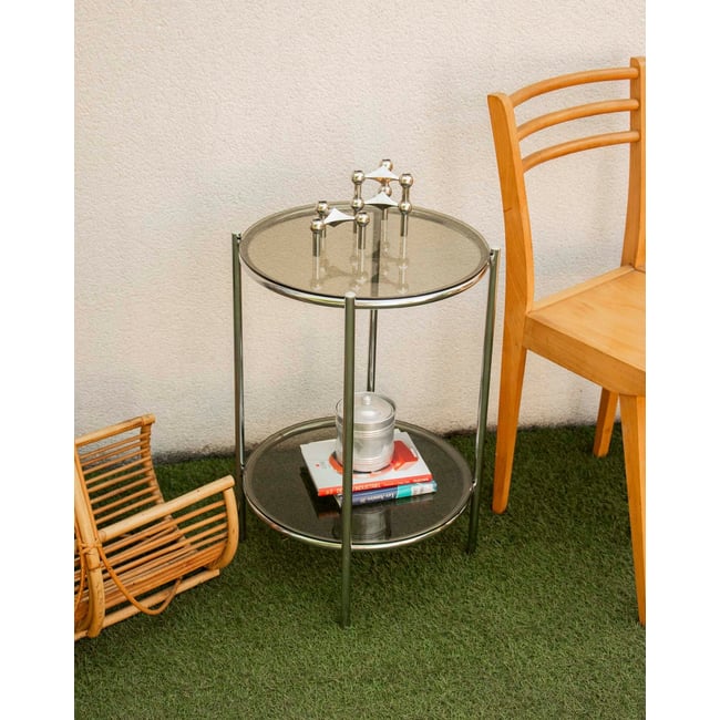 Table d'appoint au design minimaliste Hanna N°1372 - Bon état Couleur fumé <span itemprop=