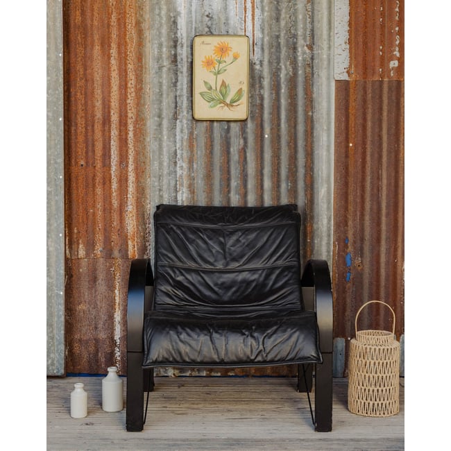 Fauteuil en bois et cuir noir Jakob N°1426 - Bon état Couleur noir <span itemprop=