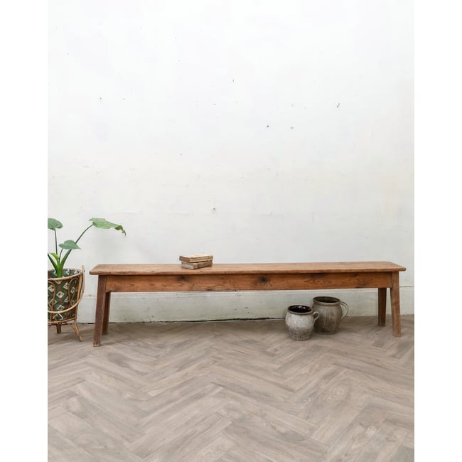 Long banc en bois Antoine N°504 - Bon état Couleur bois clair <span itemprop=
