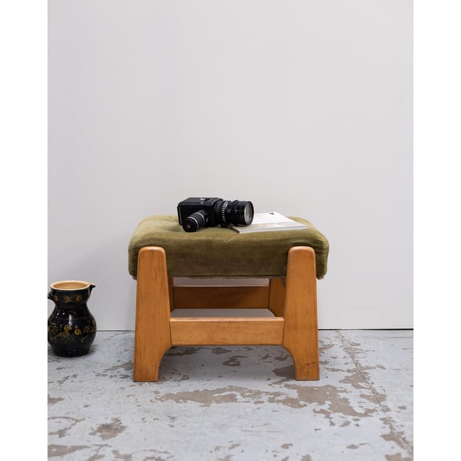 Banc dépliable en marche pieds Victor N°34 - Bon état Couleur bois clair <span itemprop=