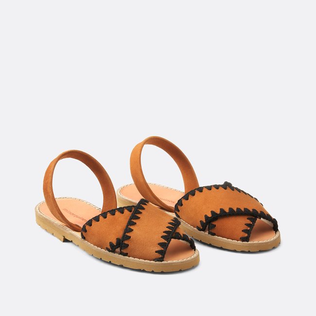 Sandalias planas de ante Avarca Cala piel <span itemprop=