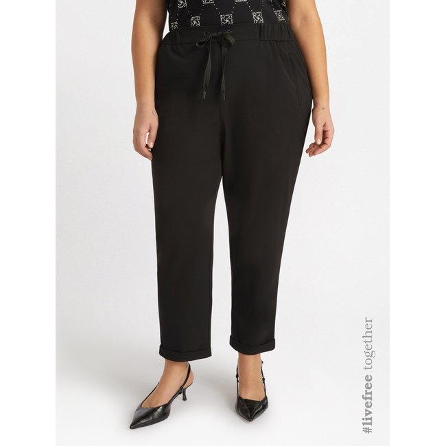 Cordon de serrage réglable à la taille pour un maximum de confort noir <span itemprop=