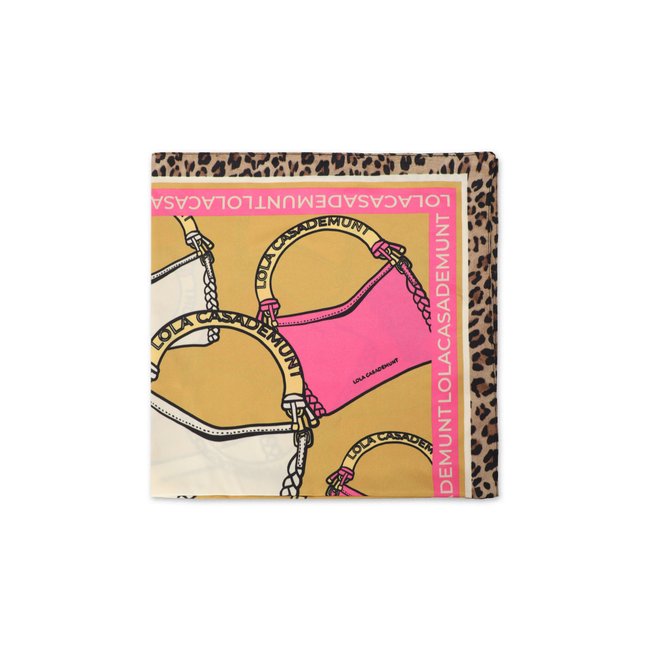 Foulard carré en satin imprimé animal et sacs rose <span itemprop=