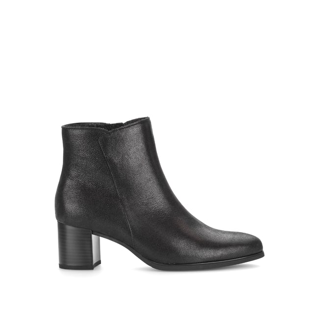 Bottines en cuir à talon décroché noir <span itemprop=