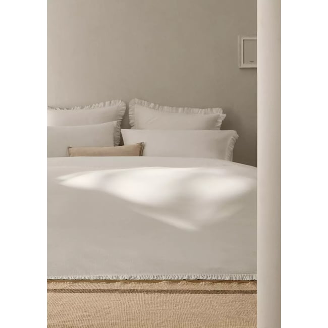 Housse de couette coton lavé volant en gaze effiloché lit 150/160 cm écru <span itemprop=