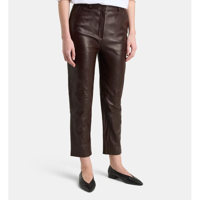 Pantalon droit diego en cuir marron chocolat <span itemprop=