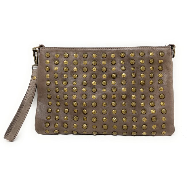 Pochette en cuir vintage clouté MISS DOTIE taupe <span itemprop=