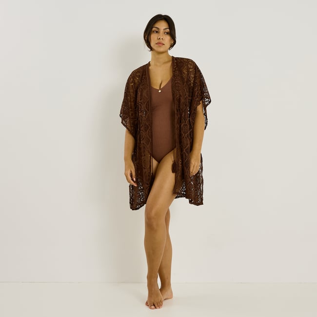 Kimono de plage en crochet marron chocolat <span itemprop=