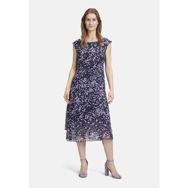 Robe longueur midi à volants dark blue/lilac <span itemprop=