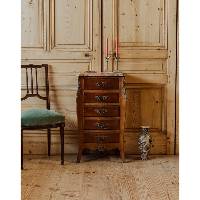 Chiffonnier en bois et marbre Valery N°109 - Bon état Couleur beige <span itemprop=