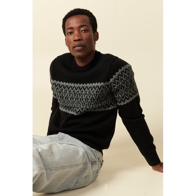 Pull col rond manches longues noir <span itemprop=