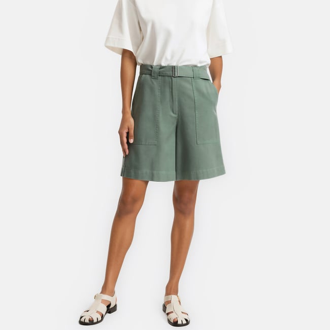 Bermuda cargo ceinturé en lyocell et coton vert tilleul <span itemprop=