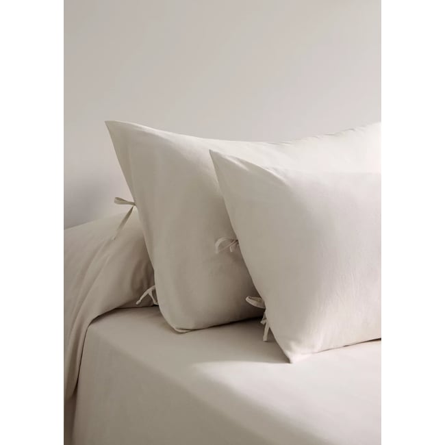 Deux taies d’oreiller coton lavé fermeture à nœuds 50x75 cm sable <span itemprop=