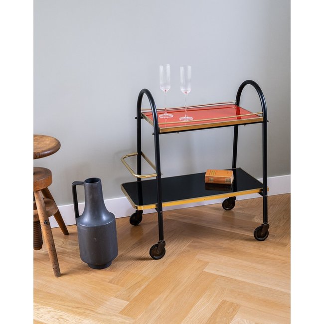 Desserte en métal Anouk N°138 - Bon état Couleur rouge et noir <span itemprop=