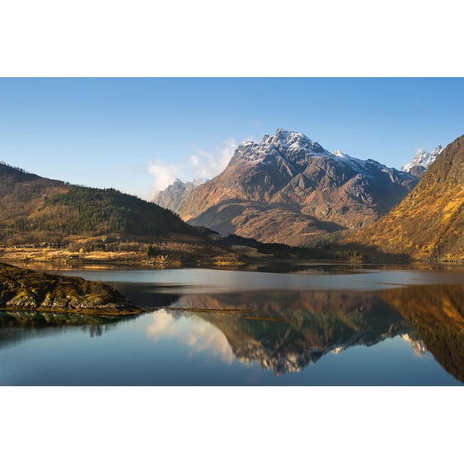 Tableau montagne et lac, l'île Lofoten - HEXOA