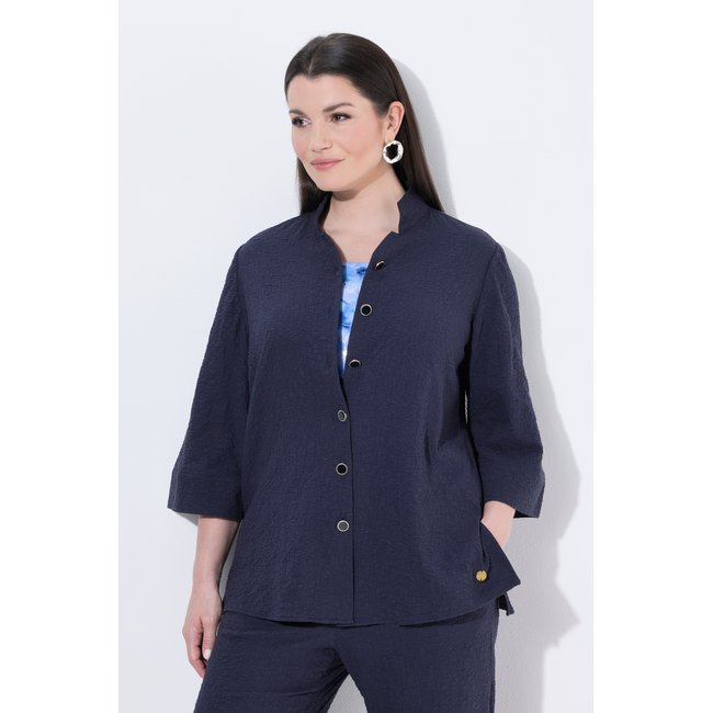 Veste texturée, manches 3/4 et col montant marine foncé <span itemprop=