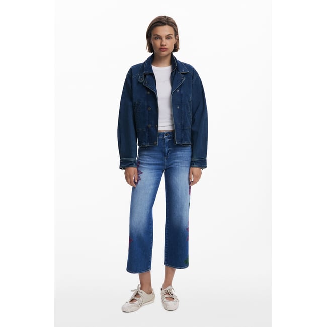 Jean culotte brodé bleu clair <span itemprop=
