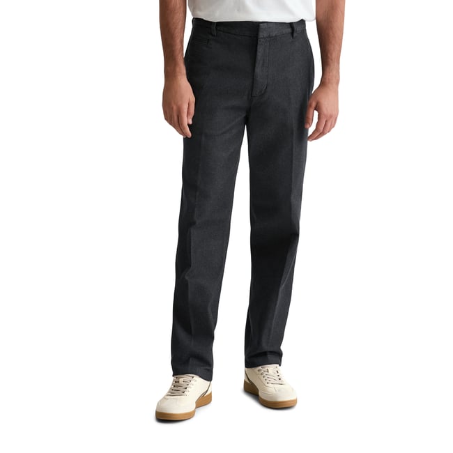 Pantalon modèle Bunkris droit en denim de coton bio bleu foncé <span itemprop=