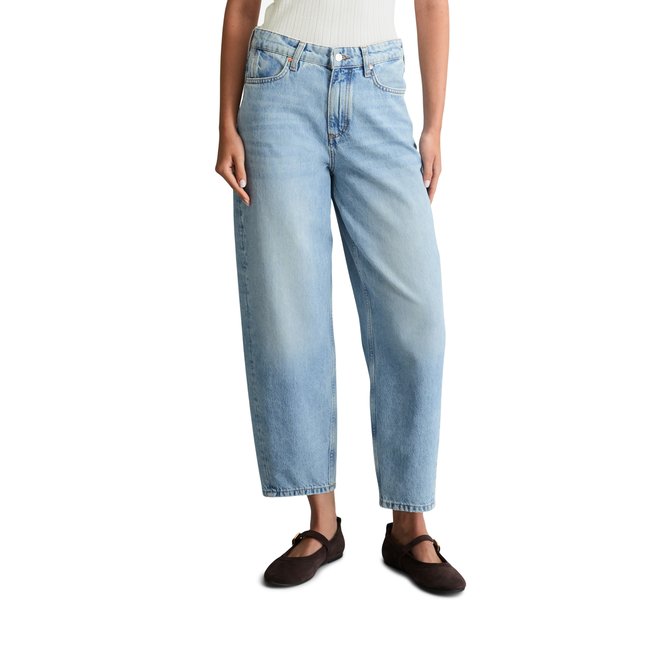 Jeans modèle Stine barrel cropped en pur coton bleu clair <span itemprop=