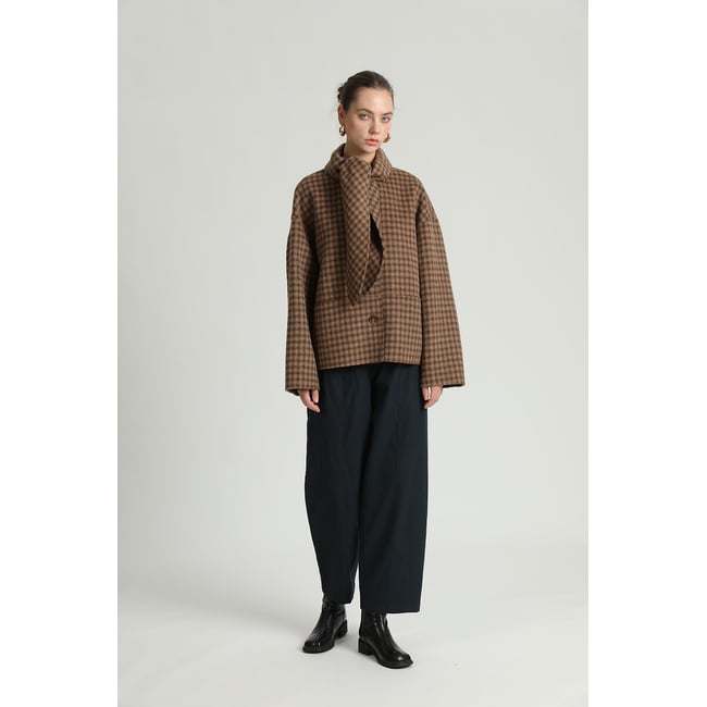 Veste en laine majoritaire, à carreaux, écharpe intégrée marron <span itemprop=