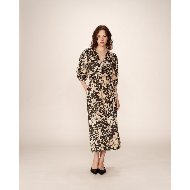 Vestido largo de manga 3/4, estampado tropical, PIERINO estampado negro/beige <span itemprop=