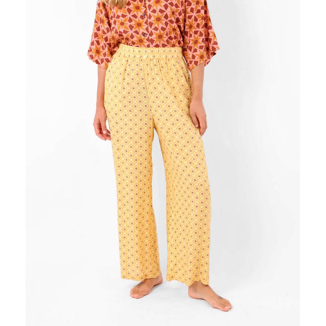 Pantalon large fluide RAVINA ambre <span itemprop=