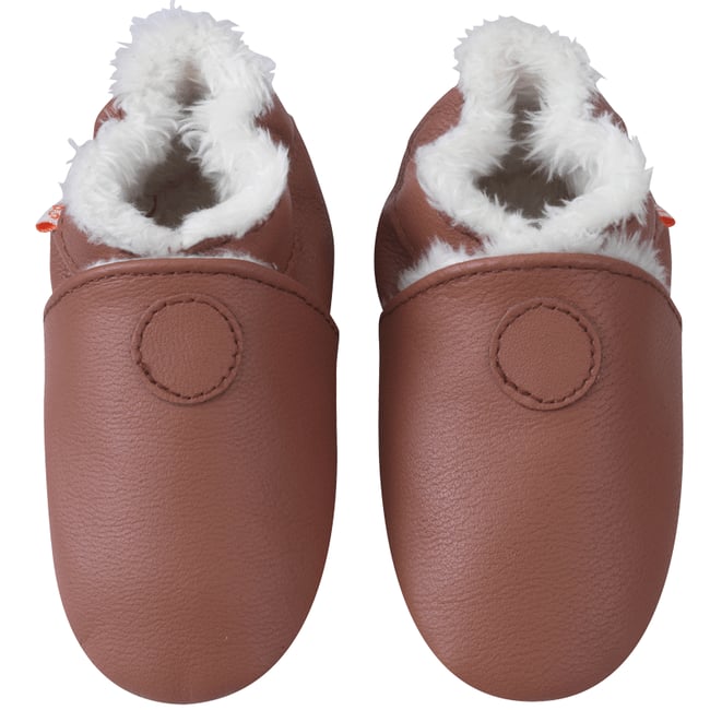 Chaussons cuir souple uni fourrés marron <span itemprop=