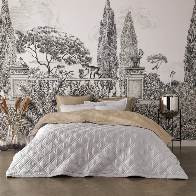 Couvre lit matelassé en satin de coton bio, MERVEILLE beige <span itemprop=
