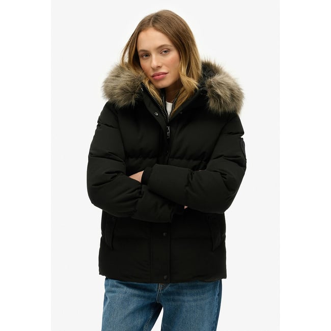 Doudoune courte à capuche en imitation fourrure noir <span itemprop=