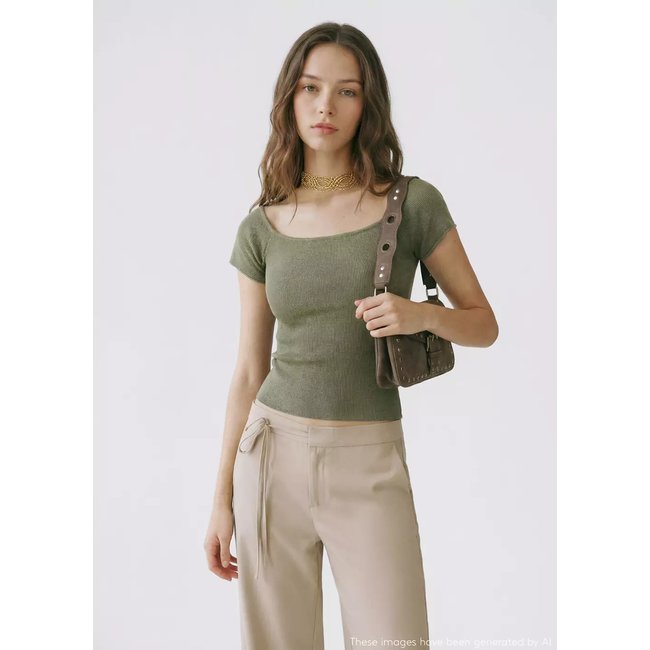 Top crop cintré kaki <span itemprop=
