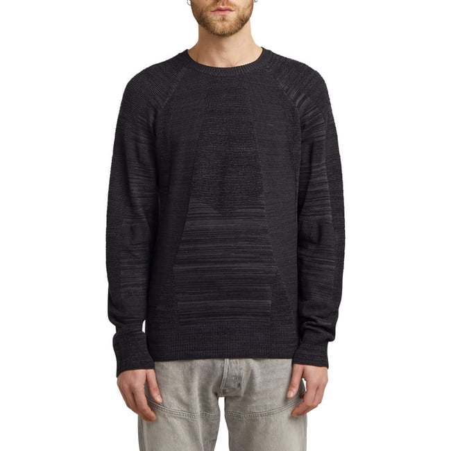 Pull noir uni avec des manches longues et une coupe droite à col rond noir <span itemprop=