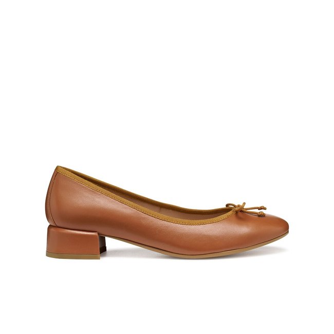 Ballerine in pelle con tacchetti Floretia - GEOX