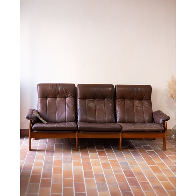 Banquette 3 places Clara N°147 - Bon état Couleur marron <span itemprop=