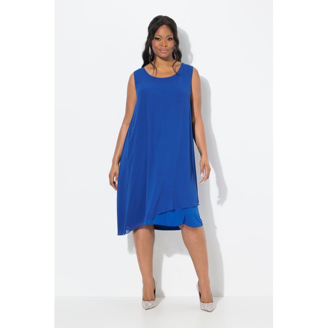 Robe doublée sans manches. Décolleté rond. saphir foncé <span itemprop=
