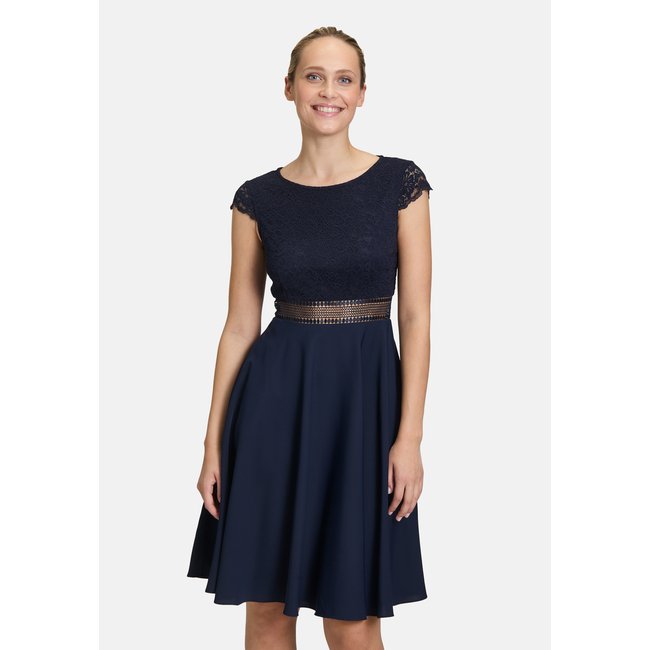Robe de soirée en dentelle night sky <span itemprop=