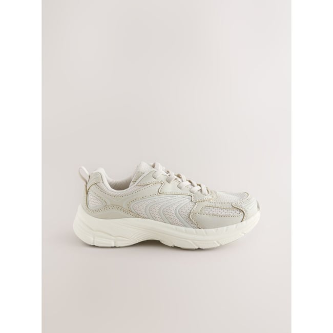 Baskets à lacets élastiques naturel <span itemprop=