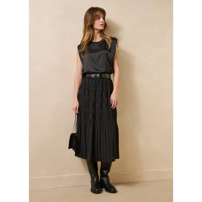 Jupe midi plissée taille élastiquée noir <span itemprop=