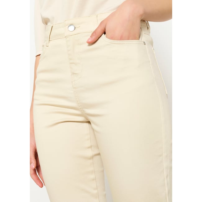 Pantalon capri ajusté lt beige <span itemprop=