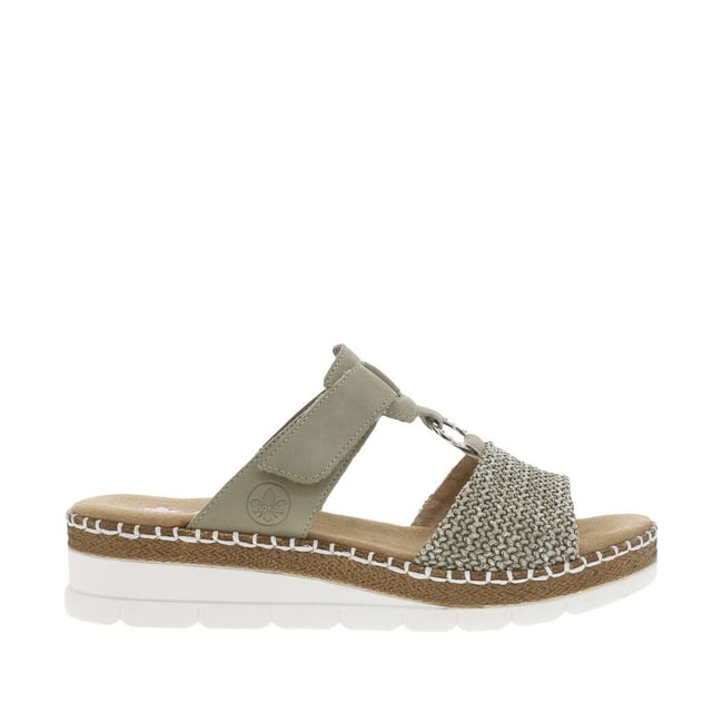 Sandales vertes claires avec une tige en tressage et à talon compensé bas vert <span itemprop=