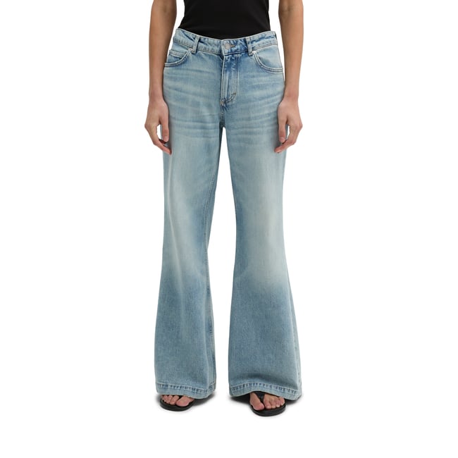 Jeans modèle Caya flared avec CIRCULOSE bleu clair <span itemprop=