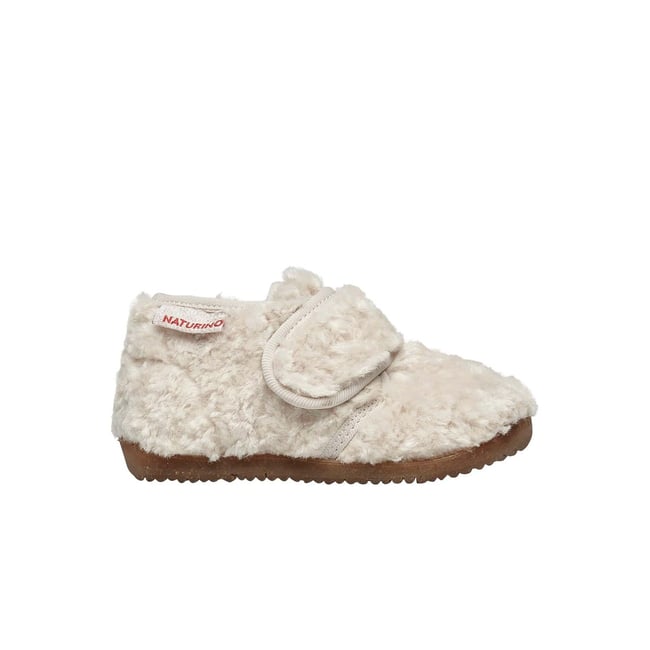 Pantoufles en fausse fourrure HOME beige <span itemprop=