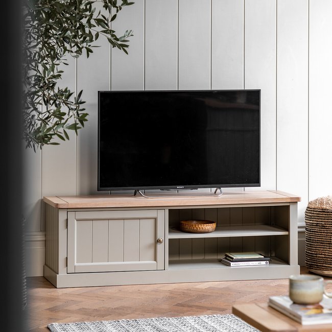 Ende Shaker-Style Oak TV Stand, taupe, SO'HOME