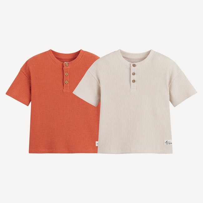 Lot de 2 T-shirts col rond, maille reliéfée  orange + écru <span itemprop=